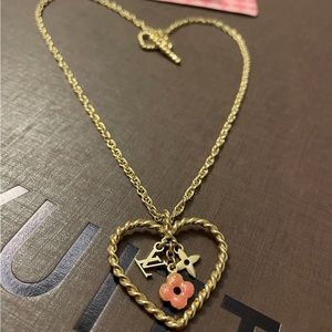 Bijoux Fantasie Heart Necklace♥️